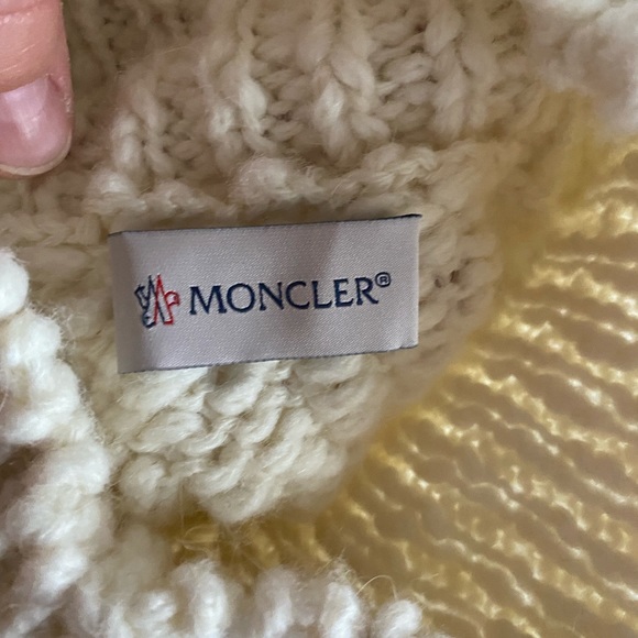 Sweater - Picture 5 of 6